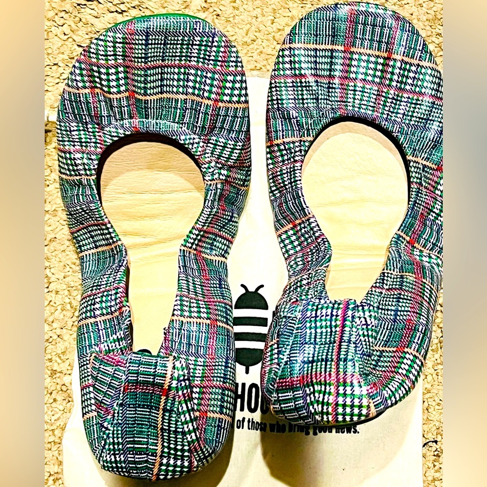 Storehouse Flats. Green Plaid